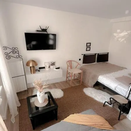 Guest house Raphael Puerta De Samuel *